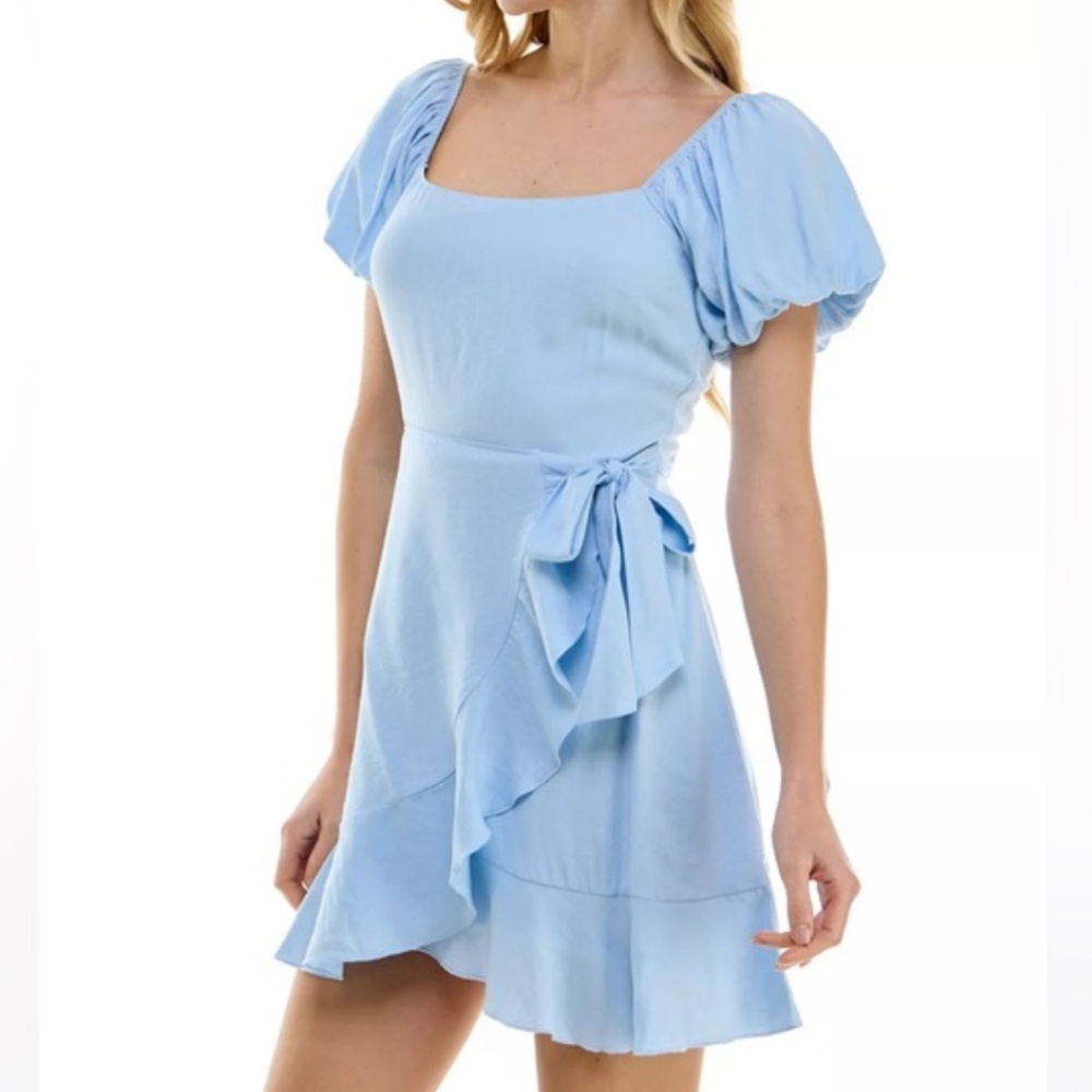 Trixxi Women’s Juniors Fit & Flare Mini Light Blue Dress Short Sleeve Ruffle